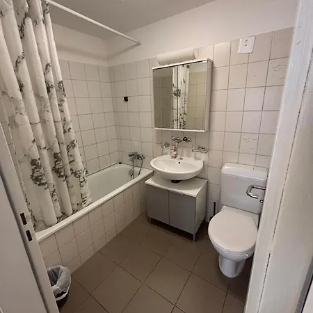 Apartment Haus Zur Eiche Private 3,5 Zimmerwohnung Bis Zu 8 Gäste Chur