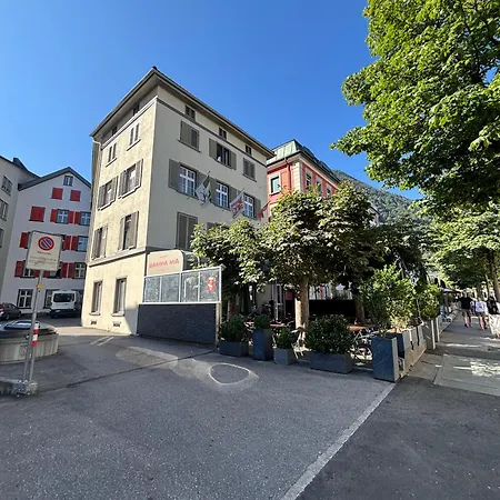 Apartment Haus Zur Eiche Private 3,5 Zimmerwohnung Bis Zu 8 Gäste Chur