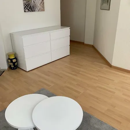 Haus Zur Eiche Private 3,5 Zimmerwohnung Bis Zu 8 Gaeste 쿠어