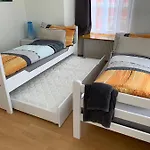 Haus Zur Eiche Private 3,5 Zimmerwohnung Bis Zu 8 Gaeste Chur